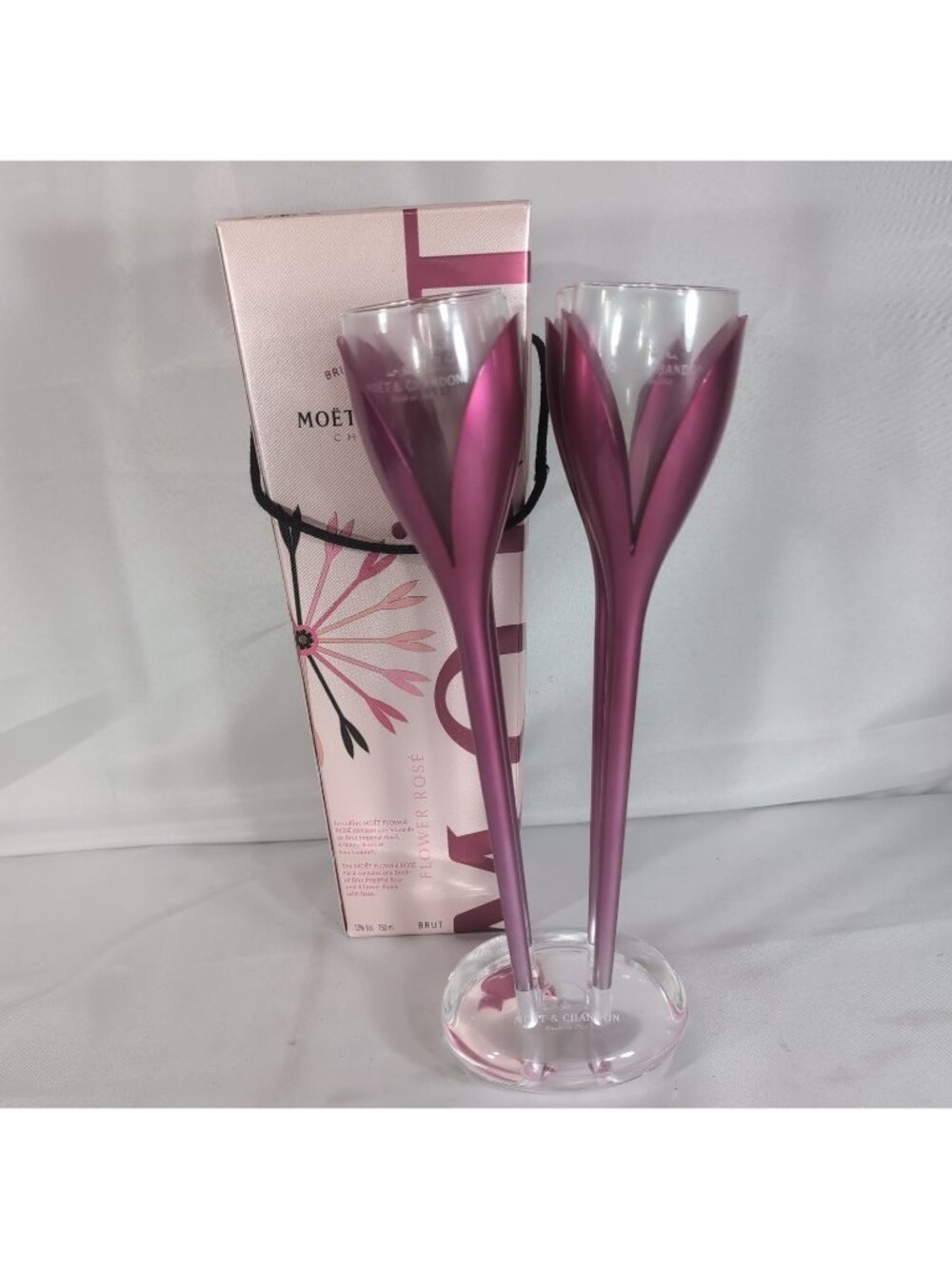 Moet & Chandon Champagne Glasses Tulip Flowers 4 Flutes Etched Base Rose Pink